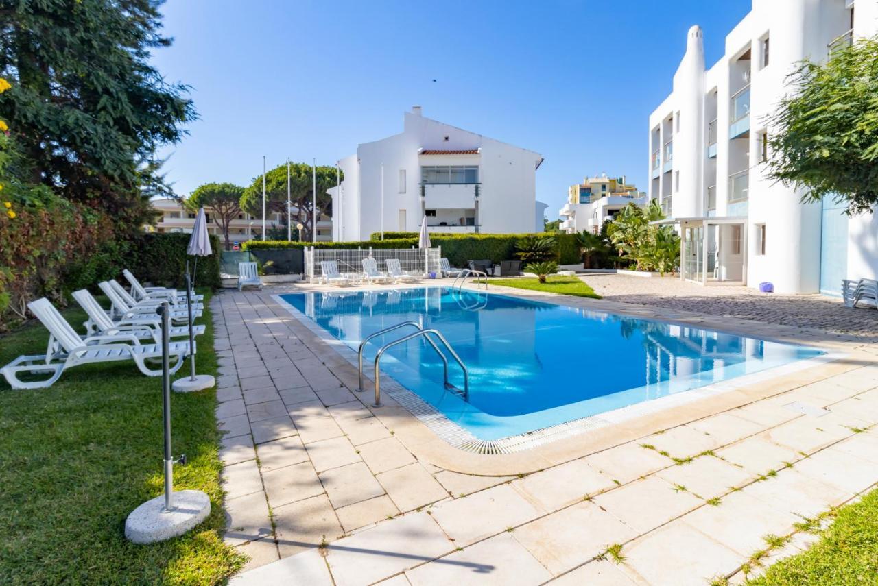 Zarco - Cosy Apartment In Vilamoura With A Balcony With View To The 2 Swimming Pools - Near The Beach & The Marina Quarteira Dış mekan fotoğraf